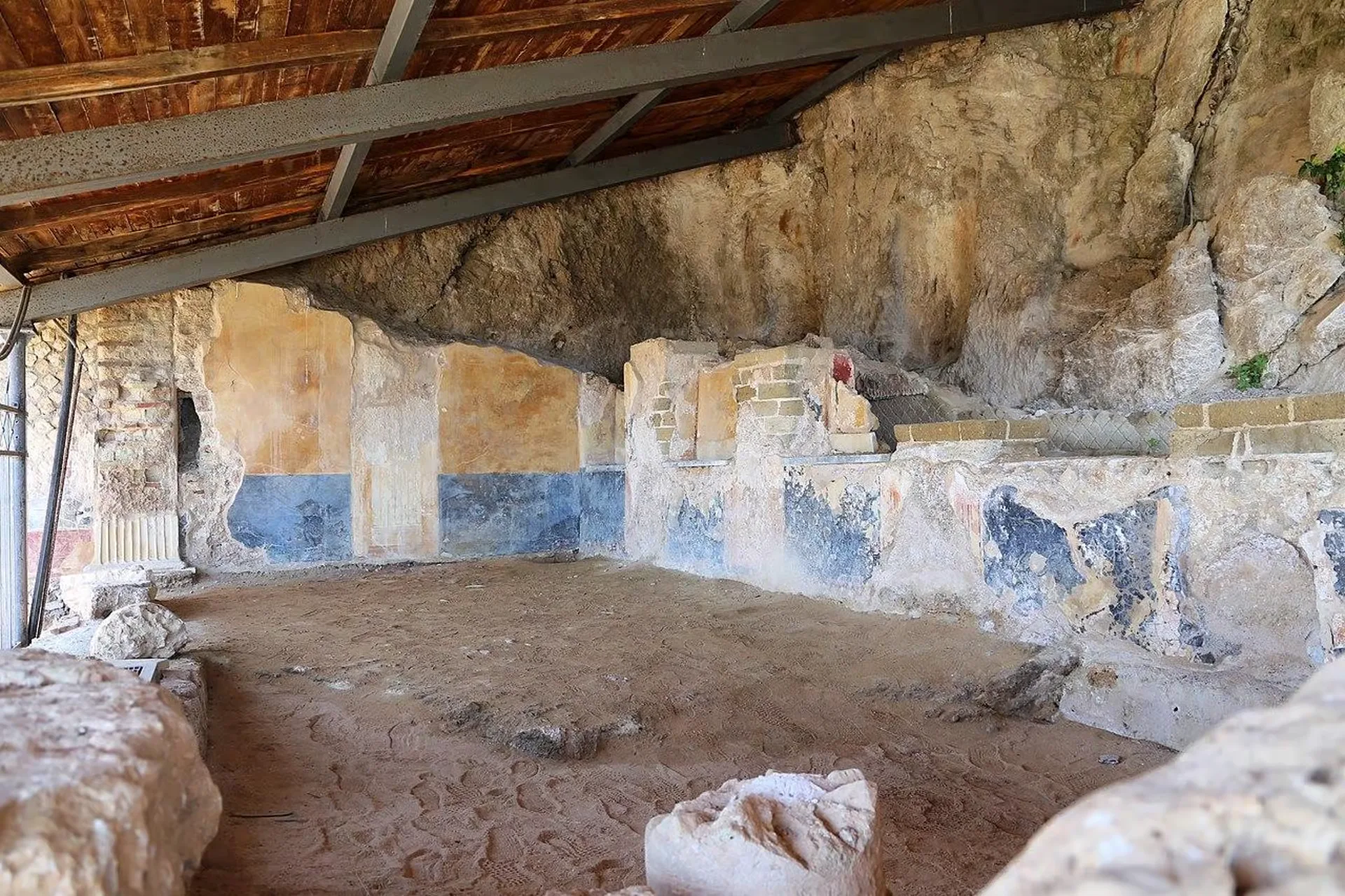 Walking tour in the village of Sperlonga with a visit to the Villa of Tiberius — Foto 3