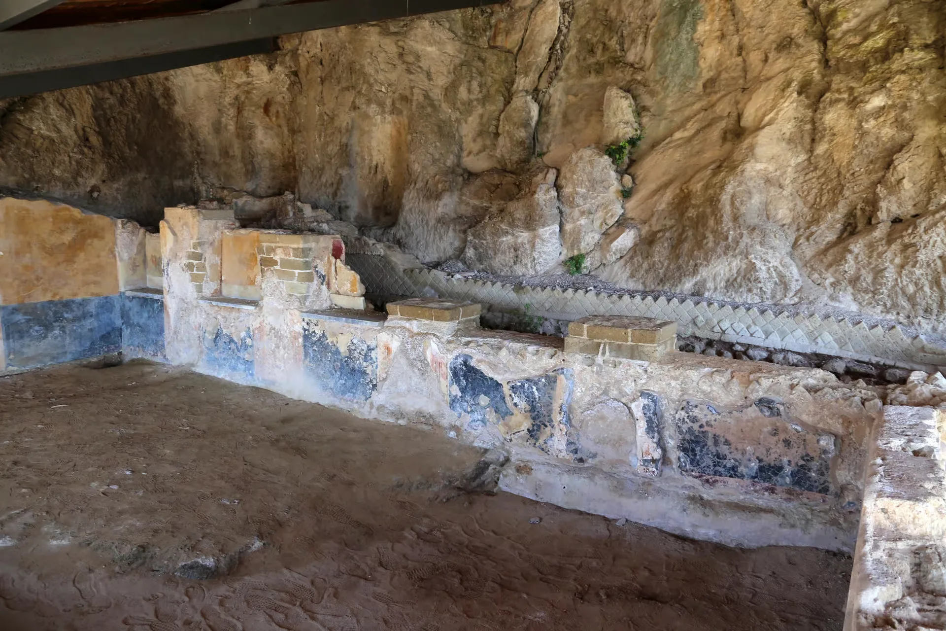 Walking tour in the village of Sperlonga with a visit to the Villa of Tiberius — Foto 2