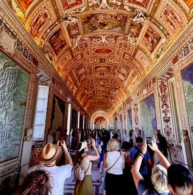Vatican Museums, Sistine Chapel & St. Peter's Basilica Tour