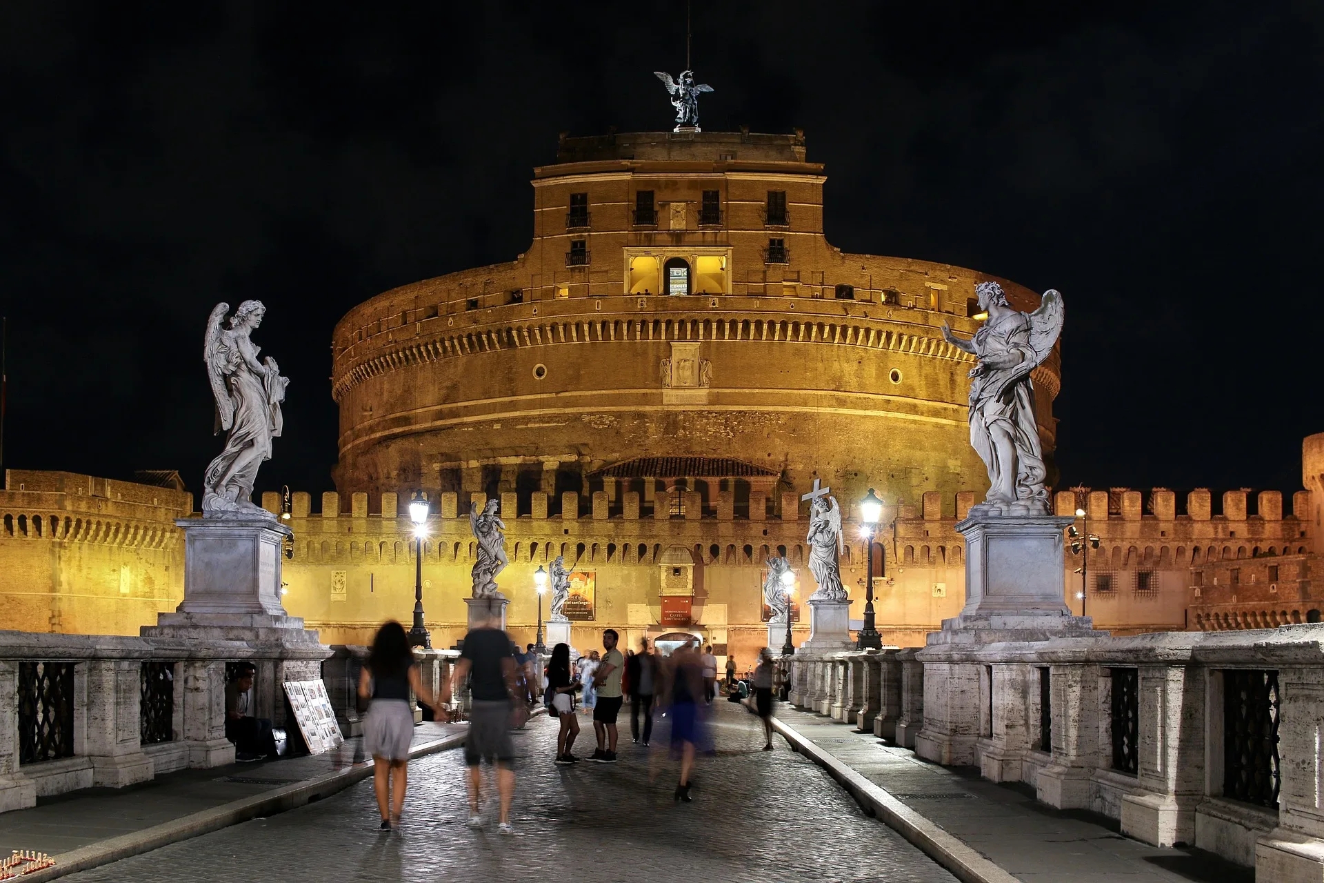 Passetto di Borgo Tour with Castel Sant’Angelo Entry